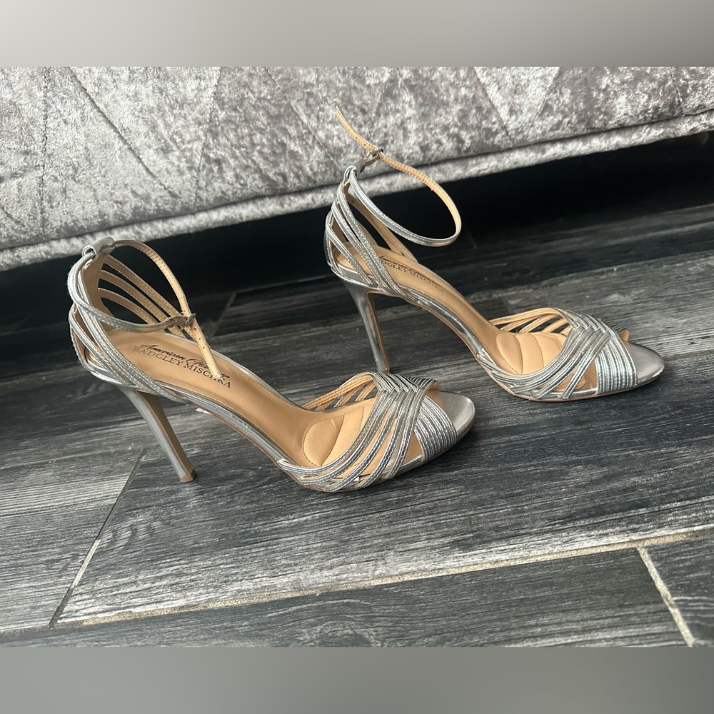 Badgley Mischka x American Glamour Silver Strap Sandal  Heels Size 8.5